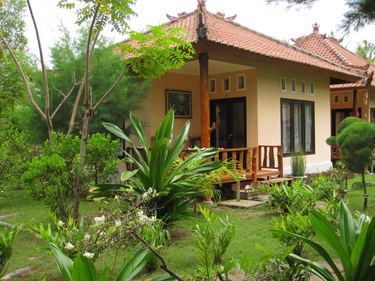 Jepun Bungalows Gili Meno Exterior photo