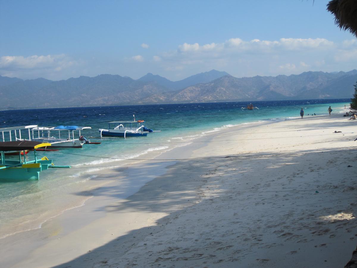 Jepun Bungalows Gili Meno Exterior photo