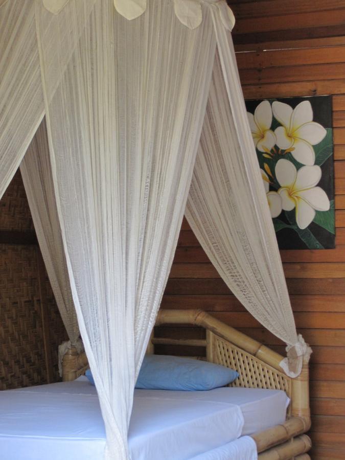 Jepun Bungalows Gili Meno Exterior photo