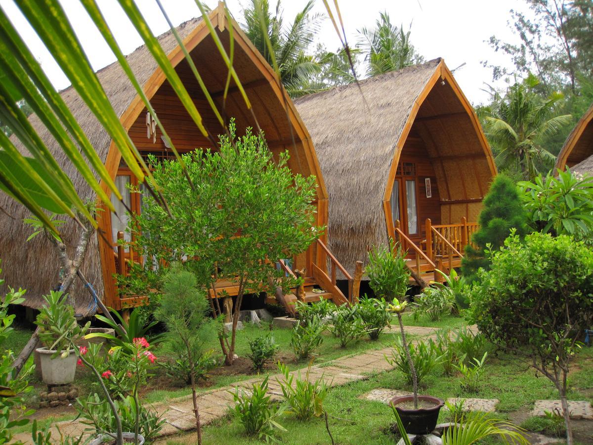 Jepun Bungalows Gili Meno Exterior photo