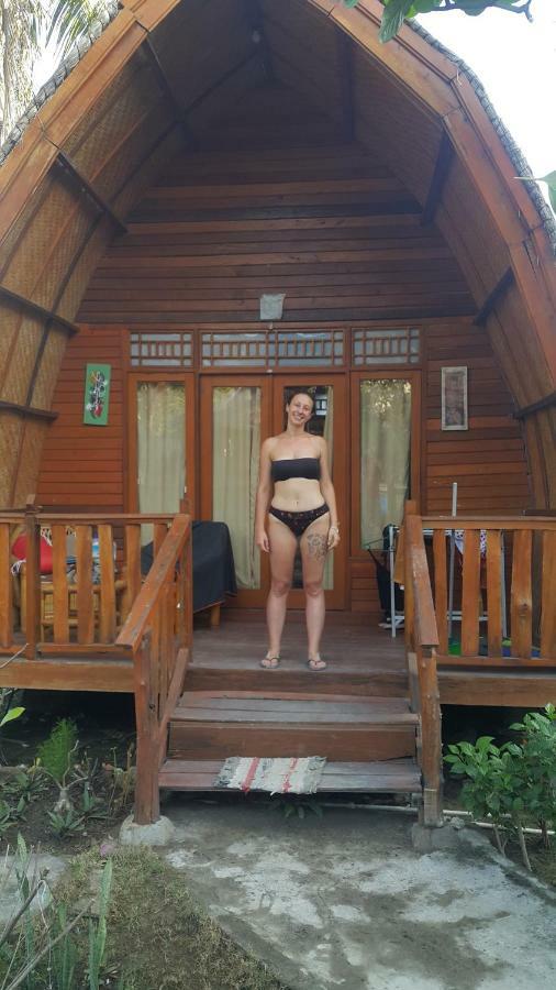 Jepun Bungalows Gili Meno Exterior photo